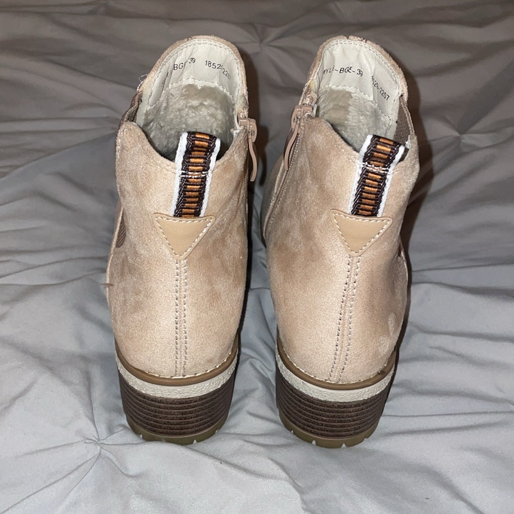 Chelsea Boot - Picture 5 of 7
